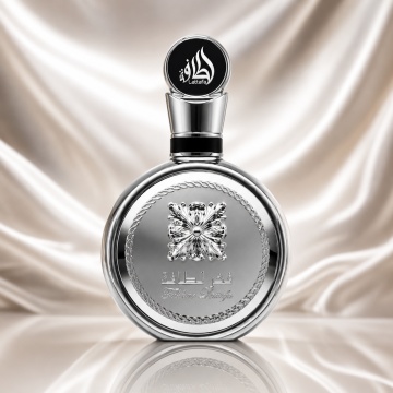 Parfum Arăbesc Fakhar Platin Lattafa Pride 100 ml, Apă de Parfum Bărbat, Aromă Aromatic Fougere cu Bergamotă, Cardamom, Piper Roz, Ghimbir, Guava, Lavandă, Palo Santo, Lemn de Santal și Tămâie - Img 2