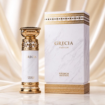 Parfum Arăbesc Grecia White French Avenue 100 ml, Apă de Parfum pentru Damă, Inspirat Blanche Bête Les Liquides Imaginaires, Aromă Aromatic Orientală Cremoasă și Catifelată cu Vanilie, Acord Lactonic, Flori Albe, Tuberoză, Citrice, Condimente, Lemn de Ced