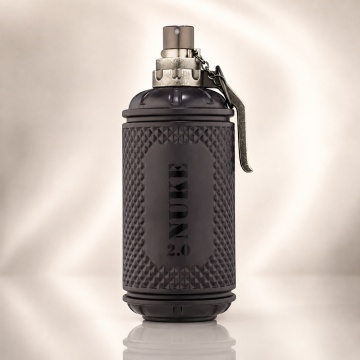 Parfum Arăbesc Nuke 2.0 Fragrance World 100 ml, Apă de Parfum Bărbat, Aromă Oriental Condimentată Explozivă cu Grapefruit, Bergamotă, Piper Roz, Paprika, Scorțișoară, Șofran, Tutun, Ambră, Piele și Vetiver - Img 2