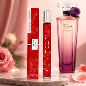 Parfum Damă Blooming Rose Red 35 ml V.V. Love, Apă de Parfum, Inspirat de Trésor Midnight Rose Lancôme, Aromă Floral Fructată cu Zmeură, Trandafir, Coacăze, Piper Roz, Bujor, Iasomie, Vanilie, Mosc și Cedru