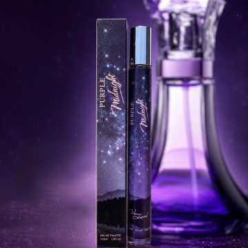 Parfum Purple Midnight 35 ml, Apă de Parfum Damă, Aromă Fructat Florală Misterioasă și Seducătoare, Format Compact, Note de Prună, Carambola, Pitahaya, Orhidee, Floare de Cactus de Noapte, Bujor, Paciuli, Lemn de Santal și Ambră