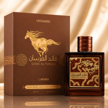 Parfum Arăbesc Qaed Al Fursan Untamed Lattafa EDP 90 ml Bărbat, Aromă Lemnos Condimentată, Asemănător Eros Najim, cu Scorțișoară, Cardamom, Mandarină, Nucșoară, Caramel, Lavandă, Salvie, Chiparos, Ambră, Olibanum, Cedru, Labdanum și Vetiver