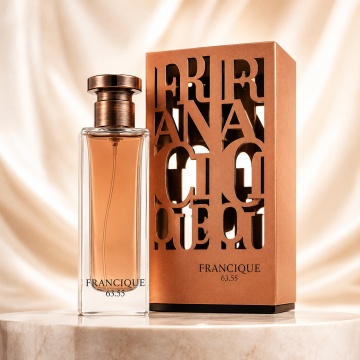 Parfum Arăbesc Francique 63.55 French Avenue 80 ml, Apă de Parfum Unisex, Damă și Bărbat, Inspirat Gris Charnel BDK, Aromă Lemnos Condimentată Pudrată cu Ceai Negru, Cardamom, Smochină, Vetiver, Iris, Boabe de Tonka, Cedru și Lemn de Santal