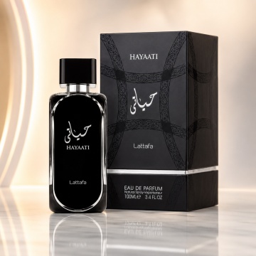 Parfum Arăbesc Hayaati Silver Lattafa 100 ml, Apă de Parfum Bărbat, Aromă Lemnos Aromatică cu Grepfrut, Măr, Scorțișoară, Paciuli, Mosc și Vanilie