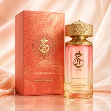 Parfum Arăbesc Khair Peach Delulu Paris Corner 100 ml, Apă de Parfum Unisex Damă și Bărbat, Aromă Fructat Gurmandă, Dulce, Luminoasă și Irezistibilă, cu Fructe Tropicale, Citrice, Piersică, Caramel, Flori Albe, Mosc și Vanilie, Inspirată de Peach's Reveng