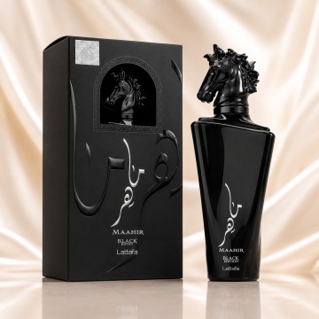 Parfum Arăbesc Maahir Black Edition Lattafa EDP 100 ml Bărbat, Inspirat Terroni / Interlude Black Iris, Aromă Oriental Lemnoasă cu Bergamotă, Rozmarin, Smirnă, Violetă, Tămâie, Ambră, Oud, Piele, Fum și Paciuli