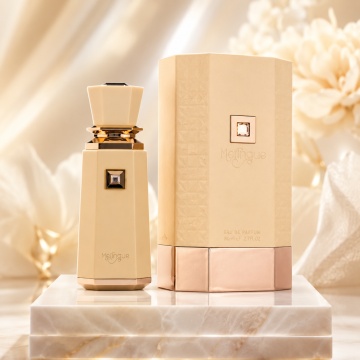 Parfum Arăbesc Meringue French Avenue EDP 100 ml Damă, Inspirat Crème De Cuir, Aromă Gourmand Vanilată Aerată cu Zahăr Pudră, Lămâie, Vanilie, Bezea, Frișcă, Flori Albe, Caramel, Lemn de Santal și Mosc