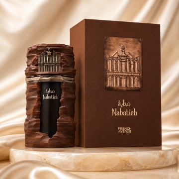 Parfum Arăbesc Nabatieh French Avenue EDP 90 ml Unisex, Inspirat Shem, Aromă Oriental Condimentat Lemnoasă cu Bergamotă, Piper Roz, Șofran, Condimente Calde, Tămâie, Trandafir, Oud, Patchouli, Ambră și Mosc