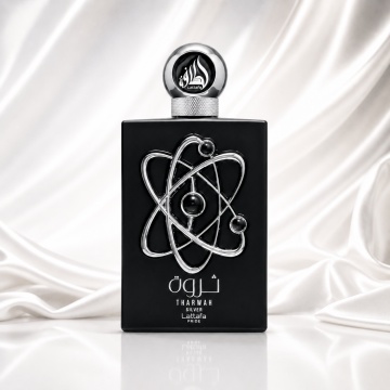 Parfum Arăbesc Tharwah Silver Lattafa Pride EDP 100 ml Bărbat, Inspirat Ralph’s Club, Aromă Lemnos Floral Mosc cu Bergamotă, Mentă, Lavandă, Salvie, Cedru, Mosc și Vetiver - Img 2