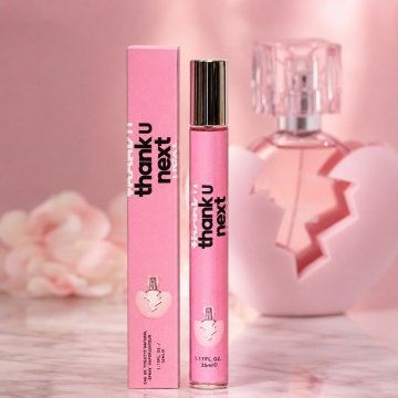 Parfum Thank U Next 35 ml, Apă de Parfum Damă, Aromă Fructat Gourmandă, Format Compact, Note de Pară, Zmeură, Nucă, Trandafir Roz, Mosc și Macaroon, Inspirat din Ariana Grande Thank U, Next