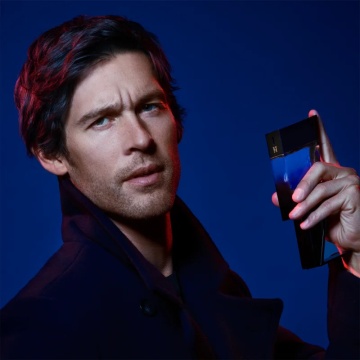 Carolina Herrera Bad Boy Cobalt Elixir – Apă de parfum 100 ml, bărbați - Img 4