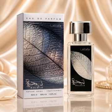 Parfum Arăbesc Lattafa Najdia 30 ml, Apă de Parfum Bărbat, Aromă Fresh Aromatică cu Măr, Bergamotă, Scorțișoară, Lavandă și Ambră