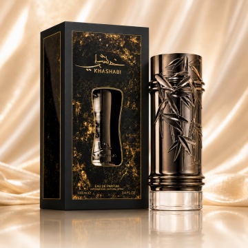 Parfum Arăbesc Unisex Khashabi Lattafa 100 ml, Apă de Parfum, Inspirat de Club de Nuit Intense Man, Aromă Lemnos Florală Moscată cu Bergamotă, Lămâie, Flori Albe, Iasomie, Trandafir, Mosc și Note Lemnoase