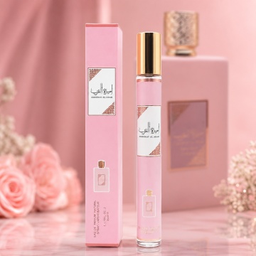 Parfum Ameerat Al Arab 35 ml, Apă de Parfum Damă, Aromă Dulce Floral Fructată, Format Compact, Note de Căpșuni, Struguri, Portocală, Trandafir, Mosc Alb, Iasomie, Ylang-Ylang, Gardenie, Ambră și Lemn de Santal