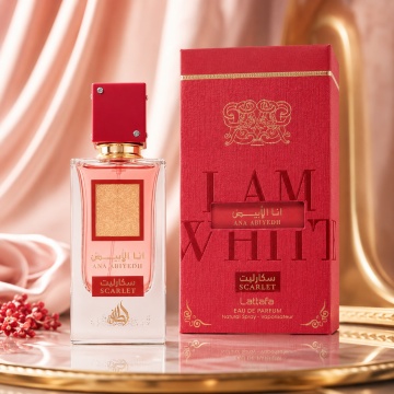 Parfum Arăbesc Ana Abiyedh Scarlet Lattafa 60 ml, Apă de Parfum Unisex, Aromă Aromatic Fructată cu Cireașă Neagră, Piper Roz, Trandafir Alb, Bujor, Tonka, Nucșoară, Caramel, Paciuli, Vanilie și Zahăr