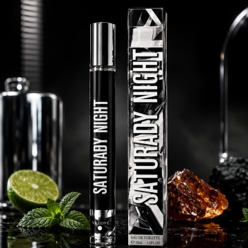 Parfum Bărbat Saturday Night 35 ml V.V. Love, Apă de Toaletă, Inspirat de 212 VIP Men Carolina Herrera, Aromă Fresh Lemnoasă cu Lime, Mentă, Ghimbir, Vodcă, Condimente, Ambră, Tonka și Note Lemnoase - Img 7