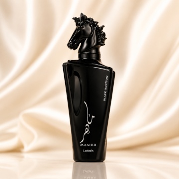 Parfum Arăbesc Maahir Black Edition Lattafa EDP 100 ml Bărbat, Inspirat Terroni / Interlude Black Iris, Aromă Oriental Lemnoasă cu Bergamotă, Rozmarin, Smirnă, Violetă, Tămâie, Ambră, Oud, Piele, Fum și Paciuli - Img 2
