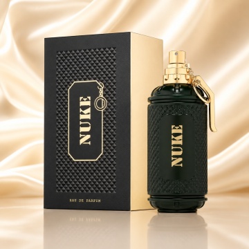 Parfum Arăbesc Nuke Fragrance World 100 ml, Apă de Parfum Bărbat, Aromă Oriental Condimentată Explozivă cu Grapefruit, Bergamotă, Piper Roz, Paprika, Scorțișoară, Șofran, Tutun, Ambră, Piele și Vetiver