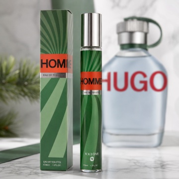 Parfum Bărbat Homme Sport 35 ml V.V. Love, Apă de Toaletă, Inspirat de Hugo Man Hugo Boss, Aromă Proaspătă Lemnoasă cu Măr Verde, Lavandă, Pin, Note Lemnoase și Brad Balsamic