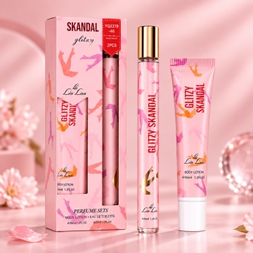 Set cadou pentru femei Glitzy Skandal V.V. Love, Apa de Toaleta 35 ml + Lotiune de Corp 35 ml, parfum feminin dulce si floral