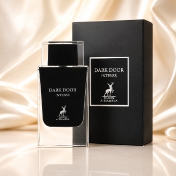 Parfum Arăbesc Dark Door Intense Maison Alhambra 100 ml, Apă de Parfum Bărbați, Inspirat Dior Homme Intense, Aromă Lemnos Floral Mosc cu Lavandă, Stânjenel, Ambrette, Pară, Cedru și Vetiver