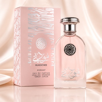 Parfum Arăbesc Lattafa Muadathee 100 ml, Apă de Parfum Unisex, Aromă Floral Fructată cu Șofran, Trandafir, Lici, Pară, Mosc și Vetiver
