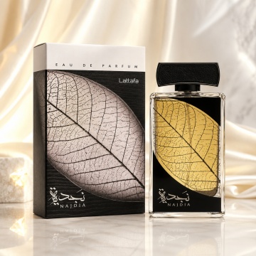 Parfum Arăbesc Lattafa Najdia 100 ml, Apă de Parfum Damă, Aromă Fresh Citrică cu Apă, Lămâie, Măr, Scorțișoară, Lavandă și Mosc
