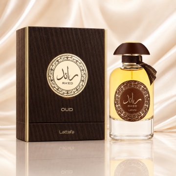 Parfum Arăbesc Ra'Ed Oud Lattafa EDP 100 ml Bărbat, Inspirat La Yuqawam Homme, Aromă Oriental Lemnoasă cu Oud, Note Picante, Cedru, Lemn de Guaiac, Note Dulci, Note Florale, Fum și Pielărie