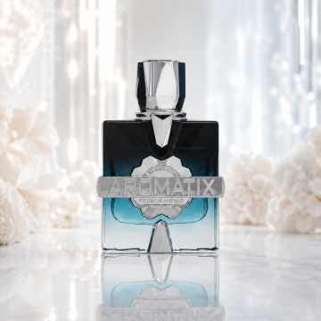 Parfum Arăbesc French Avenue Aromatix Frostbite 100 ml, Apă de Parfum Unisex, Damă și Bărbat, Inspirat Ambassador Men, Aromă Aromatic Orientală Fresh Fructată cu Citrice, Condimente, Note Proaspete, Flori Albe, Lavandă, Note Calde, Lemn de Cedru, Ambră și - Img 2