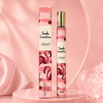Parfum Damă Simple Carefree 35 ml V.V. Love, Apă de Parfum, Inspirat de Smile Carefree, Aromă Fresh Floral Fructată cu Citrice, Măr Verde, Pepene, Frezie, Lăcrămioare, Iasomie, Mosc, Ambră și Vanilie - Img 2