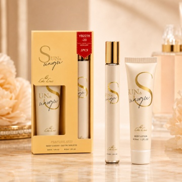 Set Sun & Unique 2x35 ml, Apă de Toaletă Damă 35 ml + Body Lotion 35 ml, Aromă Floral Fructată, Citrică, Lemnoasă și Pudrată, Note de Corcodușe, Bergamotă, Lămâie, Portocală, Frezie, Piersică, Iasomie, Trandafir, Lichen, Paciuli, Lemn Ambrat, Mosc Alb și - Img 2