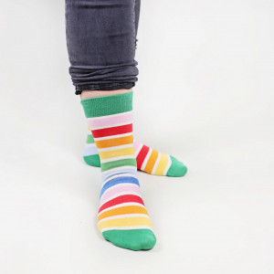 Șosete vesele cu model Rainbow Ribbons