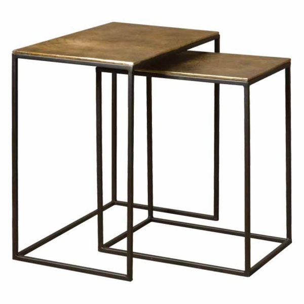 Set de 2 masute laterale Renew din alama cu aspect vechi de la 44 cm