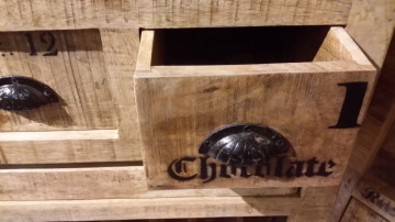 Dulapior pentru vin Rustic, depozitare pentru 16 sticle - Img 4