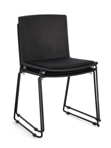Set de 4 scaune Giulia, din plastic cu șezut tapițat și picioare din oțel vopsit electrostatic, negru, 43.5x50x79 cm - Img 9