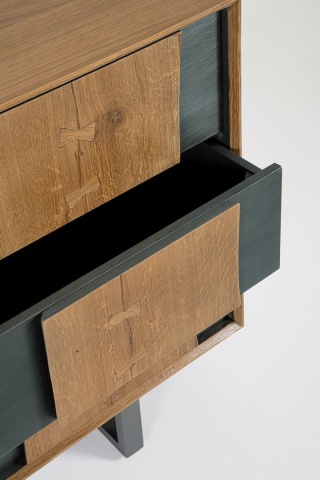 Servanta Garwood, 2 uși și 3 sertare, din MDF furniruit cu stejar, finisaj natural, picioare din oțel, 150x42x75 cm - Img 6