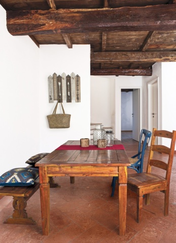 Scaun Chateaux, din lemn masiv de salcâm indian, finisaj antichizat rustic, 45x45x105 cm - Img 8