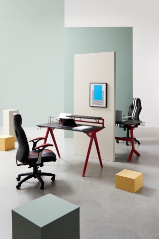 Birou de gaming, cu cadru metalic și blat cu efect de fibră de carbon, roșu și negru, 135.5x60x95 cm - Img 12