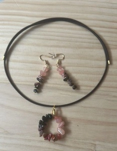 Amurg Roz | Set colier magnetic și cercei | Cuarț roz, granat și hematit, lungime reglabilă