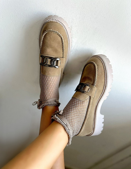 Mocasini eleganți cu talpă ușoară de 4 cm, culoare beige-olive, potriviți pentru orice ocazie. Stil și confort într-o pereche de încălțăminte.
