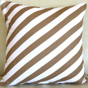 Jastuk Diagonal smeđi 40x40 2420