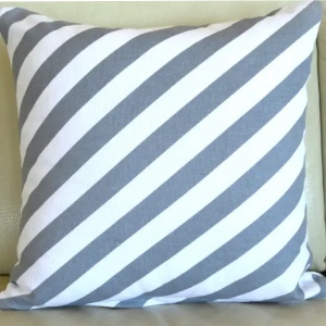 Jastuk Diagonal sivi 40x40 2418