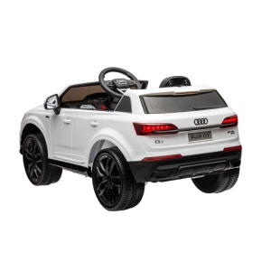 Audi Q7 Beli - Premium Oprema - Img 2