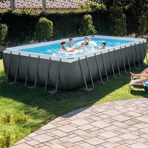 Intex Ultra XTR Frame bazen 732x366x132 cm u dvorištu