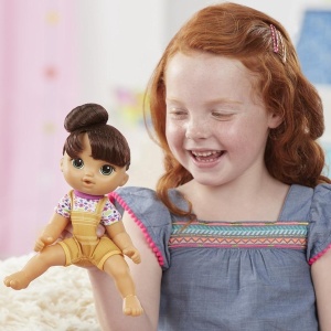 Lutka Baby Alive Nađa sa nosiljkom za šetnju Hasbro 649808 - Img 3