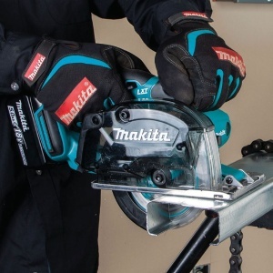Akumulatorska testera za metal Makita DCS552Z - Img 3