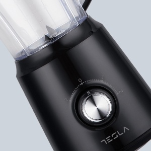 Blender sa plastičnom posudom 1,5 l crna Tesla BL202B - Img 2