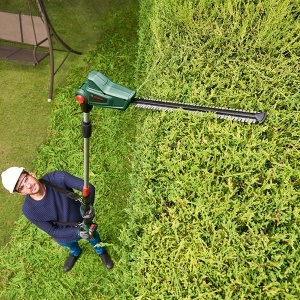 Akumulatorske makaze za živu ogradu Universal HedgePole 18 Bosch 06008B3000 - Img 2