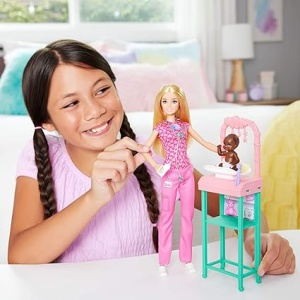 Barbie lutka pedijatar sa bebom JCR72 - Img 2