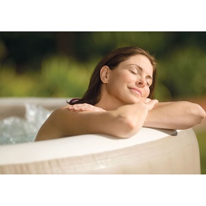 Intex jacuzzi za dvorište sa grejanjem vode i hidromasažom